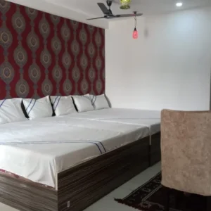 4 Bed Room